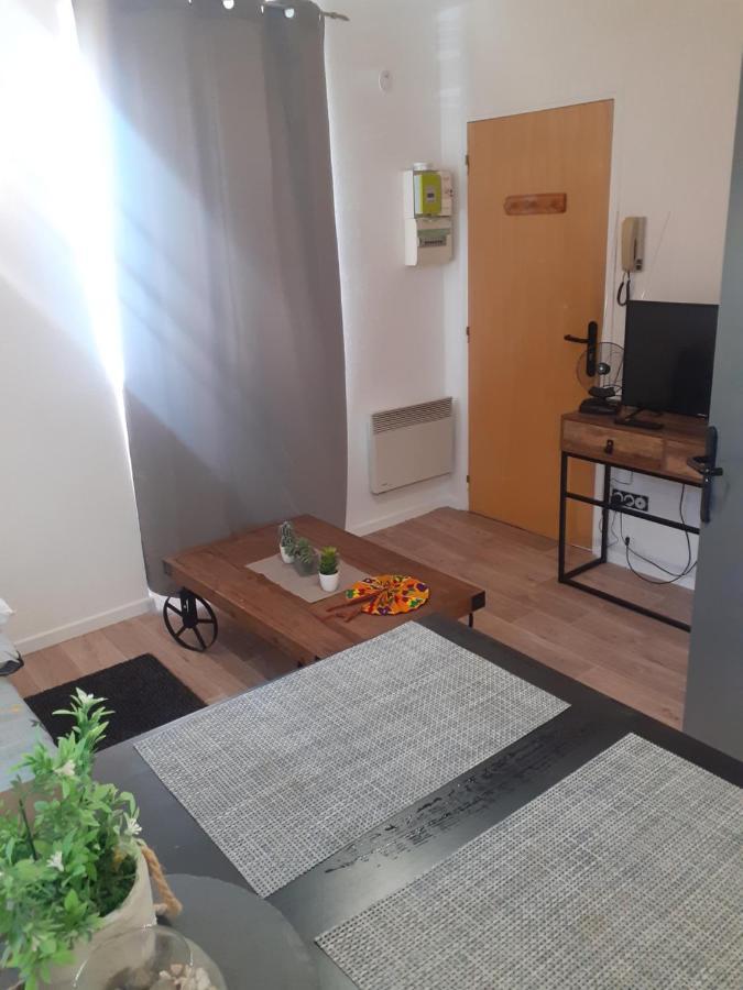 Charmant Petit Studio Au Coeur De Figeac Leilighet Eksteriør bilde